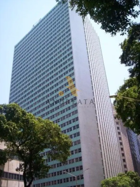 Sala Comercial para alugar, 70m2 em Centro, Rio De Janeiro - RJ - imagem 3 Foto 3 de Sala Comercial para alugar, 70m2 em Centro, Rio De Janeiro - RJ