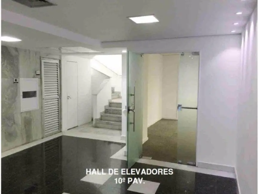 Sala Comercial para alugar, 969m2 em Centro, Rio De Janeiro - RJ - imagem 5 Foto 5 de Sala Comercial para alugar, 969m2 em Centro, Rio De Janeiro - RJ