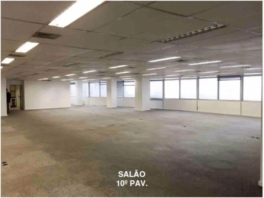 Sala Comercial para alugar, 969m2 em Centro, Rio De Janeiro - RJ - imagem 2 Foto 2 de Sala Comercial para alugar, 969m2 em Centro, Rio De Janeiro - RJ