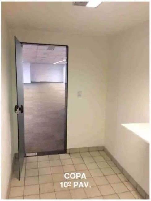 Sala Comercial para alugar, 969m2 em Centro, Rio De Janeiro - RJ - imagem 7 Foto 7 de Sala Comercial para alugar, 969m2 em Centro, Rio De Janeiro - RJ