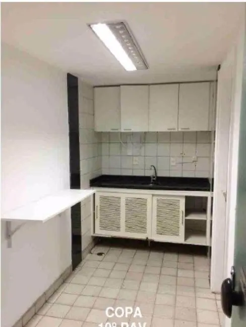 Sala Comercial para alugar, 969m2 em Centro, Rio De Janeiro - RJ - imagem 6 Foto 6 de Sala Comercial para alugar, 969m2 em Centro, Rio De Janeiro - RJ