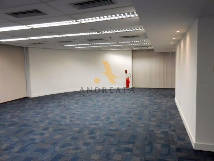 Foto 1 de Sala Comercial para alugar, 150m2 em Centro, Rio De Janeiro - RJ