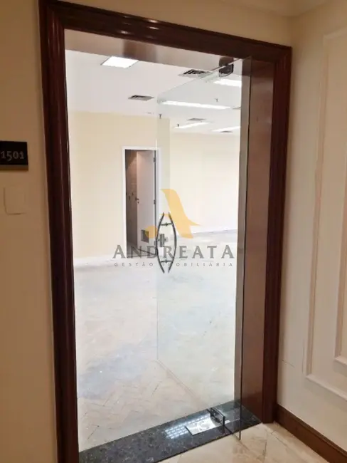 Sala Comercial para alugar, 574m2 em Centro, Rio De Janeiro - RJ - imagem 6 Foto 6 de Sala Comercial para alugar, 574m2 em Centro, Rio De Janeiro - RJ