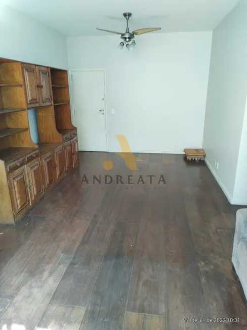 Apartamento com 3 quartos à venda, 110m2 em Leme, Rio De Janeiro - RJ - imagem 4 Foto 4 de Apartamento com 3 quartos à venda, 110m2 em Leme, Rio De Janeiro - RJ