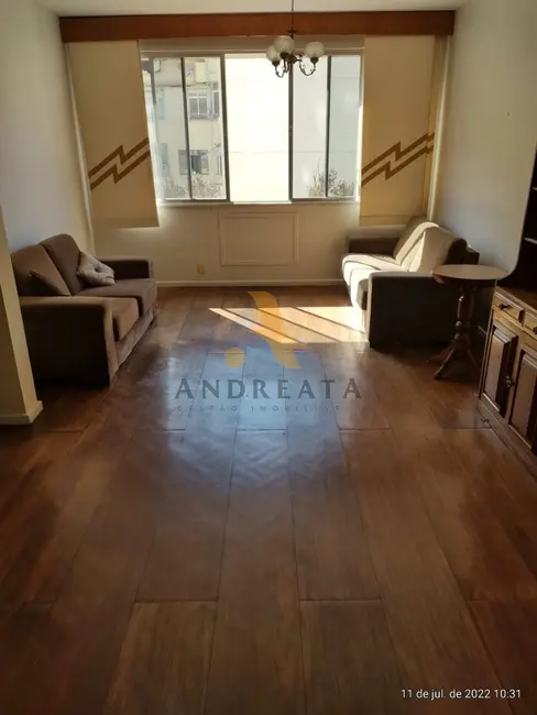 Apartamento com 3 quartos à venda, 110m2 em Leme, Rio De Janeiro - RJ - imagem 5 Foto 5 de Apartamento com 3 quartos à venda, 110m2 em Leme, Rio De Janeiro - RJ