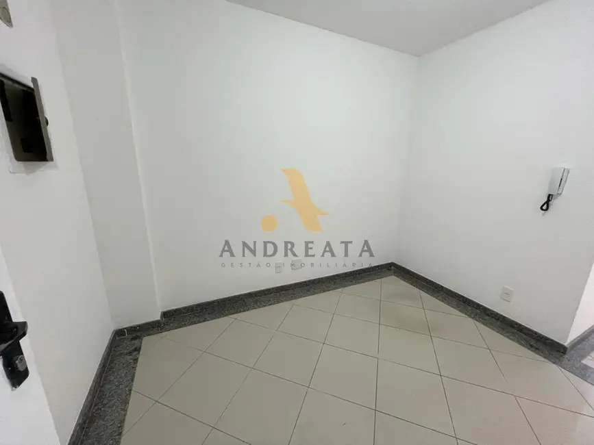 Sala Comercial para alugar, 30m2 em Recreio dos Bandeirantes, Rio De Janeiro - RJ - imagem 7 Foto 7 de Sala Comercial para alugar, 30m2 em Recreio dos Bandeirantes, Rio De Janeiro - RJ