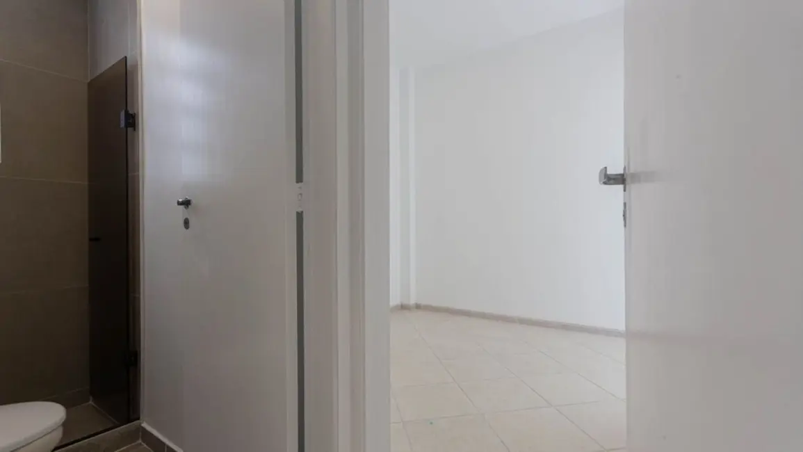 Apartamento com 3 quartos à venda, 82m2 em Copacabana, Rio De Janeiro - RJ - imagem 4 Foto 4 de Apartamento com 3 quartos à venda, 82m2 em Copacabana, Rio De Janeiro - RJ