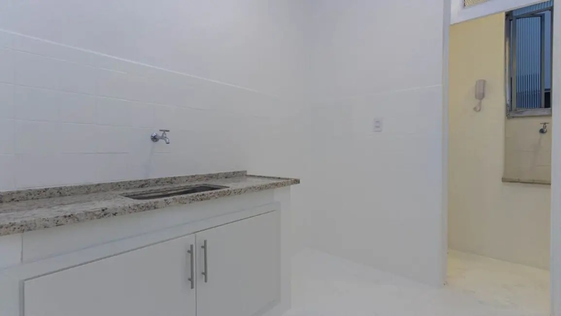 Apartamento com 1 quarto à venda, 46m2 em Humaitá, Rio De Janeiro - RJ - imagem 6 Foto 6 de Apartamento com 1 quarto à venda, 46m2 em Humaitá, Rio De Janeiro - RJ