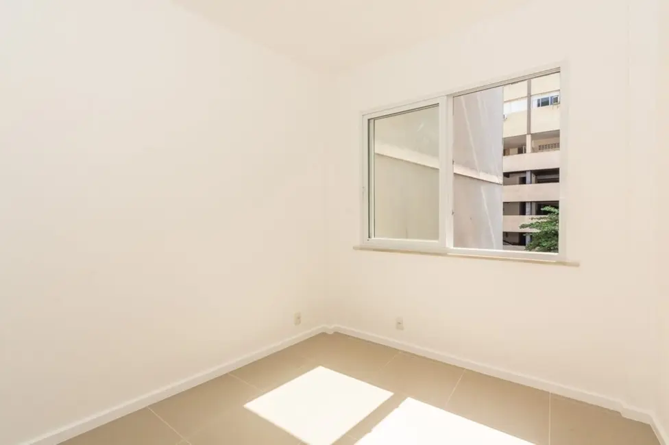 Apartamento com 1 quarto à venda, 43m2 em Copacabana, Rio De Janeiro - RJ - imagem 7 Foto 7 de Apartamento com 1 quarto à venda, 43m2 em Copacabana, Rio De Janeiro - RJ