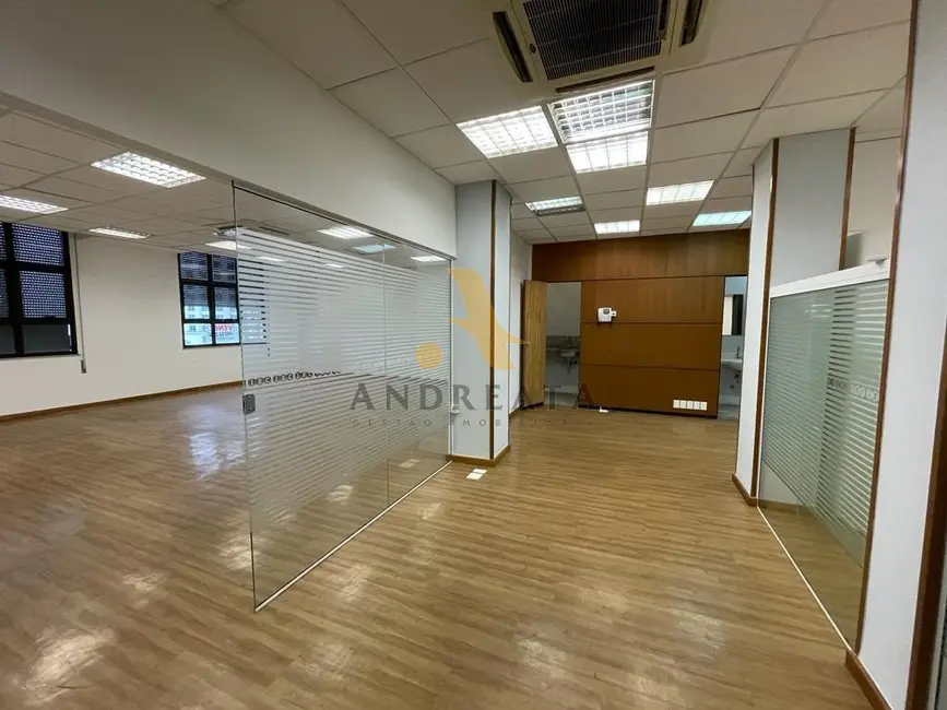 Sala Comercial à venda, 95m2 em Centro, Rio De Janeiro - RJ - imagem 4 Foto 4 de Sala Comercial à venda, 95m2 em Centro, Rio De Janeiro - RJ