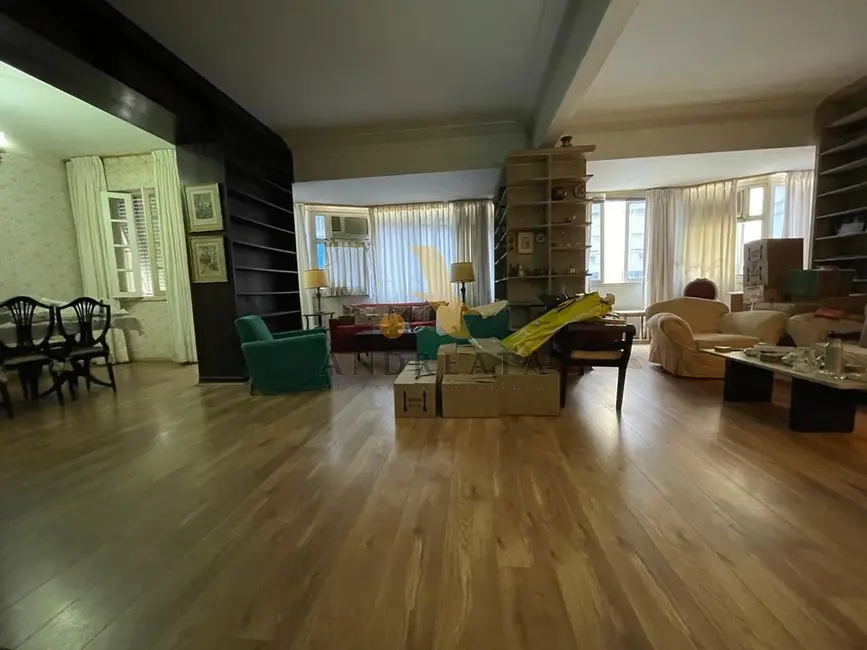 Foto 1 de Apartamento com 5 quartos à venda, 213m2 em Copacabana, Rio De Janeiro - RJ