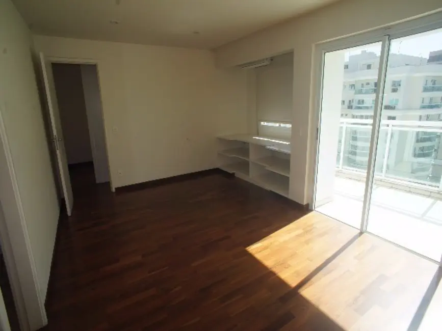 Foto 16 de Apartamento com 4 quartos para alugar, 236m2 em Barra da Tijuca, Rio De Janeiro - RJ
