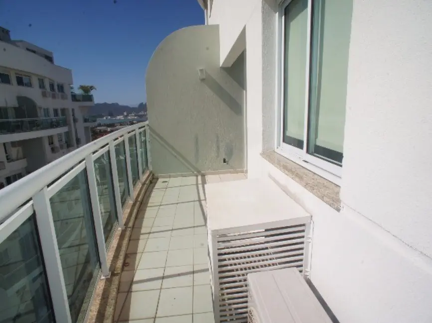 Foto 18 de Apartamento com 4 quartos para alugar, 236m2 em Barra da Tijuca, Rio De Janeiro - RJ