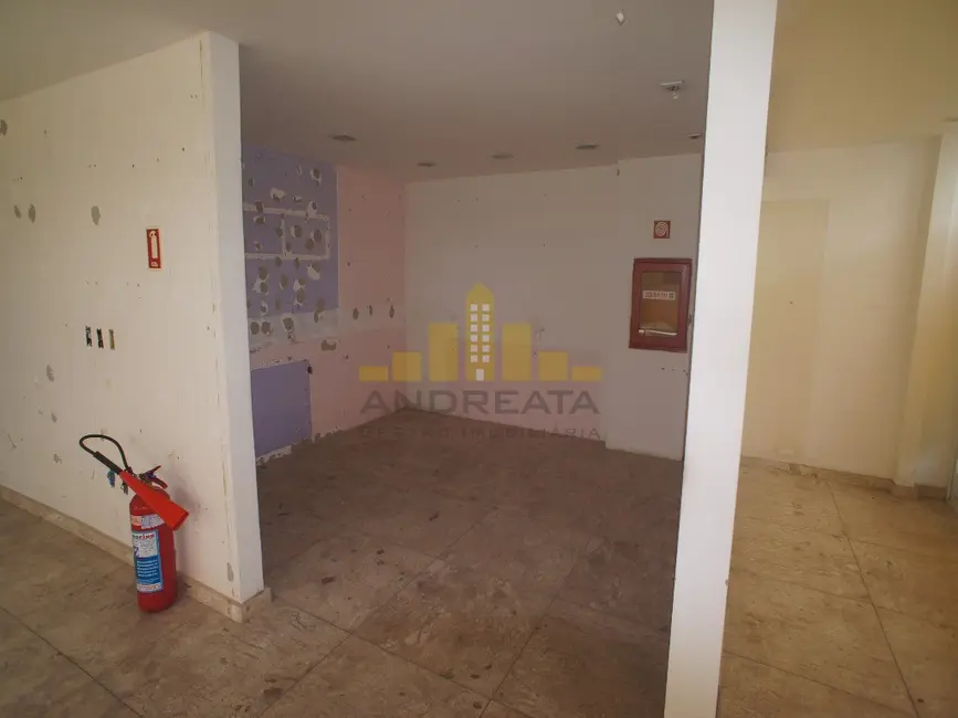 Loja para alugar, 126m2 em Barra da Tijuca, Rio De Janeiro - RJ - imagem 8 Foto 8 de Loja para alugar, 126m2 em Barra da Tijuca, Rio De Janeiro - RJ