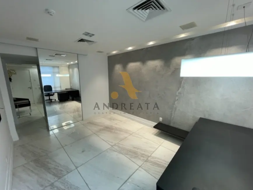 Sala Comercial para alugar, 74m2 em Barra da Tijuca, Rio De Janeiro - RJ - imagem 4 Foto 4 de Sala Comercial para alugar, 74m2 em Barra da Tijuca, Rio De Janeiro - RJ