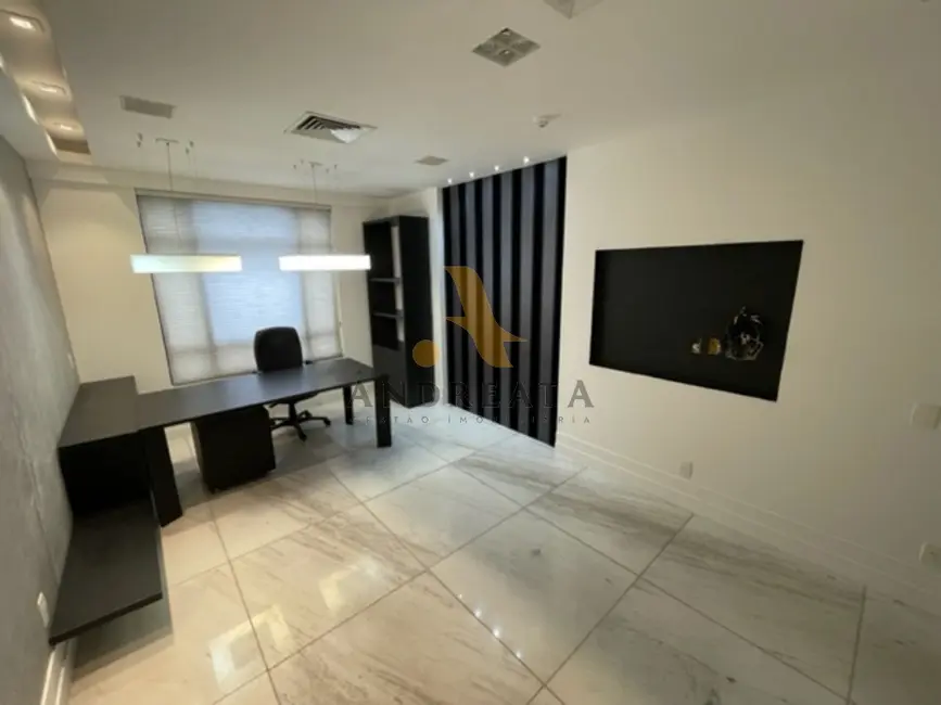 Sala Comercial para alugar, 74m2 em Barra da Tijuca, Rio De Janeiro - RJ - imagem 3 Foto 3 de Sala Comercial para alugar, 74m2 em Barra da Tijuca, Rio De Janeiro - RJ