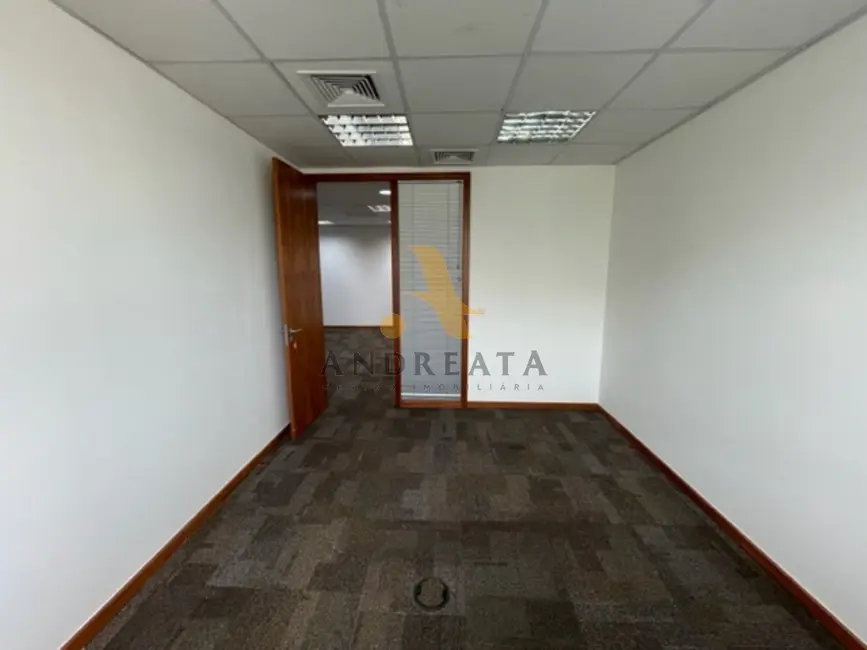 Sala Comercial para alugar, 200m2 em Barra da Tijuca, Rio De Janeiro - RJ - imagem 9 Foto 9 de Sala Comercial para alugar, 200m2 em Barra da Tijuca, Rio De Janeiro - RJ