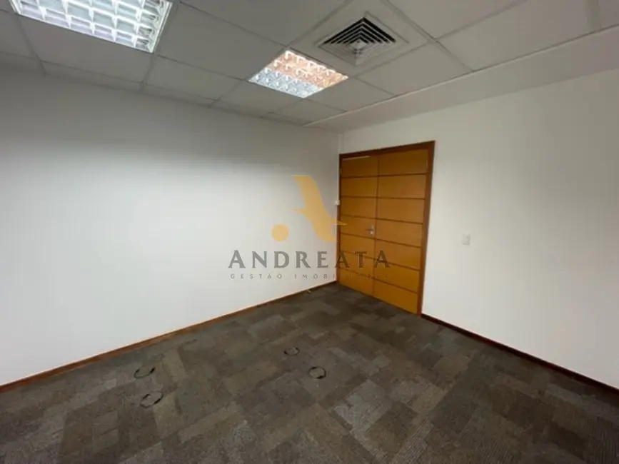 Foto 2 de Sala Comercial para alugar, 200m2 em Barra da Tijuca, Rio De Janeiro - RJ