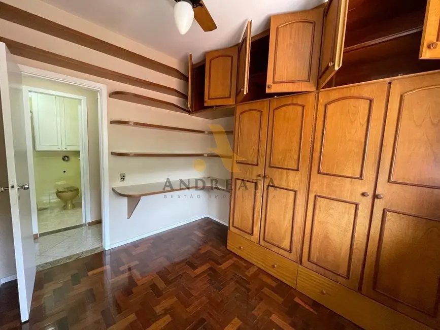 Apartamento com 2 quartos para alugar, 72m2 em Grajaú, Rio De Janeiro - RJ - imagem 7 Foto 7 de Apartamento com 2 quartos para alugar, 72m2 em Grajaú, Rio De Janeiro - RJ