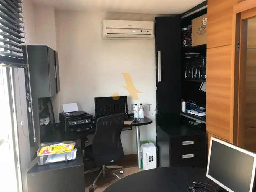 Sala Comercial à venda e para alugar, 100m2 em Barra da Tijuca, Rio De Janeiro - RJ - imagem 4 Foto 4 de Sala Comercial à venda e para alugar, 100m2 em Barra da Tijuca, Rio De Janeiro - RJ
