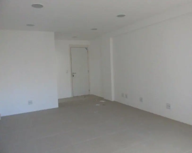 Sala Comercial à venda, 30m2 em Barra da Tijuca, Rio De Janeiro - RJ - imagem 3 Foto 3 de Sala Comercial à venda, 30m2 em Barra da Tijuca, Rio De Janeiro - RJ