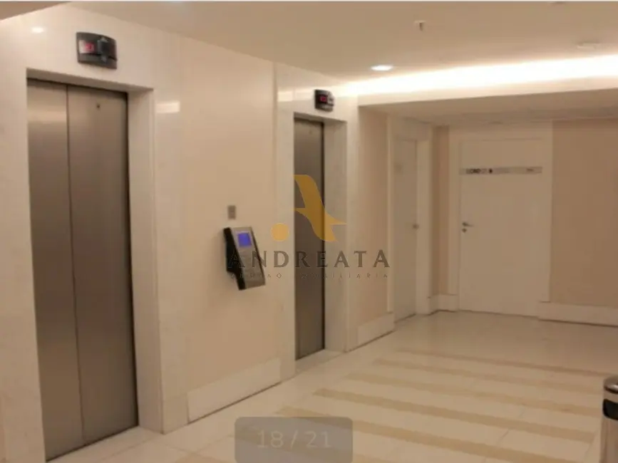 Sala Comercial à venda e para alugar, 32m2 em Barra da Tijuca, Rio De Janeiro - RJ - imagem 9 Foto 9 de Sala Comercial à venda e para alugar, 32m2 em Barra da Tijuca, Rio De Janeiro - RJ
