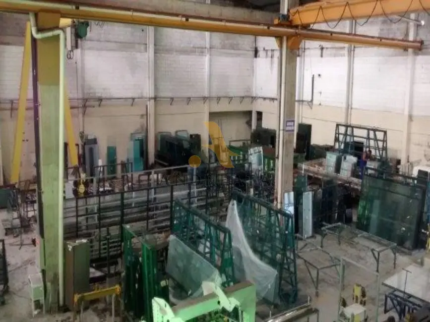 Armazém / Galpão para alugar, 400m2 em Taquara, Rio De Janeiro - RJ - imagem 6 Foto 6 de Armazém / Galpão para alugar, 400m2 em Taquara, Rio De Janeiro - RJ