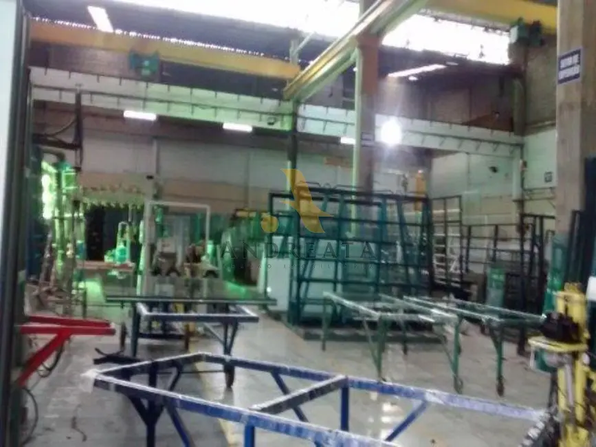 Armazém / Galpão para alugar, 400m2 em Taquara, Rio De Janeiro - RJ - imagem 9 Foto 9 de Armazém / Galpão para alugar, 400m2 em Taquara, Rio De Janeiro - RJ