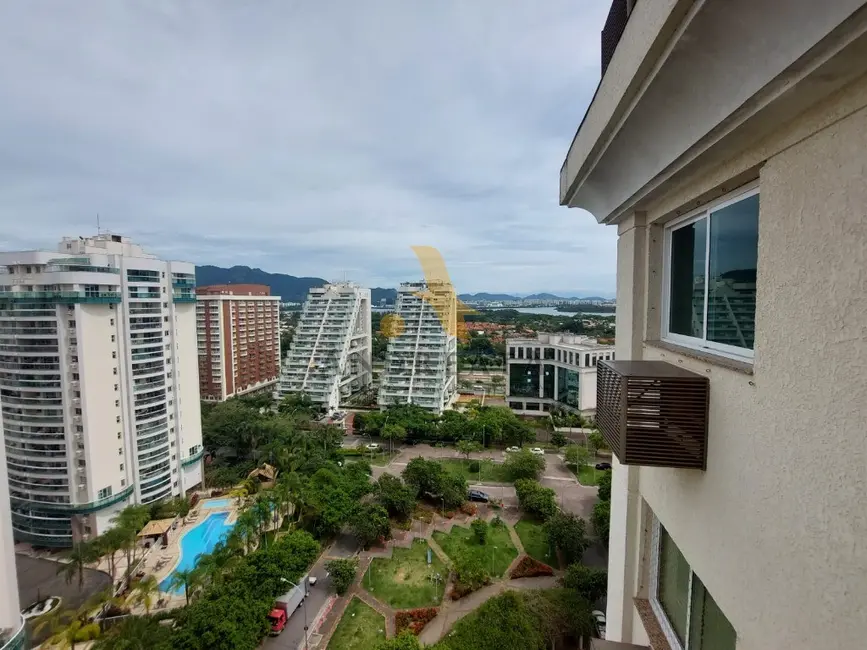 Apartamento com 3 quartos para alugar, 119m2 em Barra da Tijuca, Rio De Janeiro - RJ - imagem 3 Foto 3 de Apartamento com 3 quartos para alugar, 119m2 em Barra da Tijuca, Rio De Janeiro - RJ