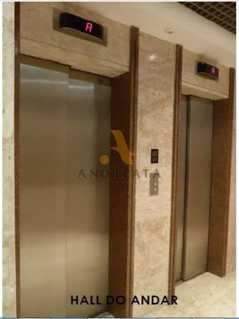 Sala Comercial para alugar, 150m2 em Leblon, Rio De Janeiro - RJ - imagem 8 Foto 8 de Sala Comercial para alugar, 150m2 em Leblon, Rio De Janeiro - RJ