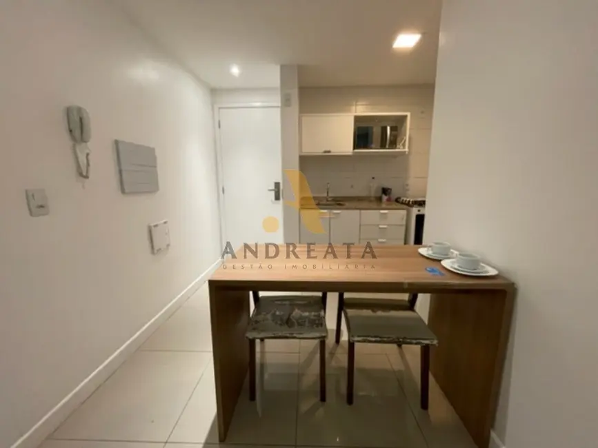 Foto 4 de Apartamento com 1 quarto à venda, 35m2 em Jacarepaguá, Rio De Janeiro - RJ