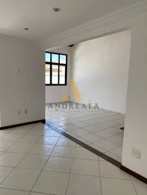 Apartamento com 3 quartos para alugar, 244m2 em Recreio dos Bandeirantes, Rio De Janeiro - RJ - imagem 2 Foto 2 de Apartamento com 3 quartos para alugar, 244m2 em Recreio dos Bandeirantes, Rio De Janeiro - RJ