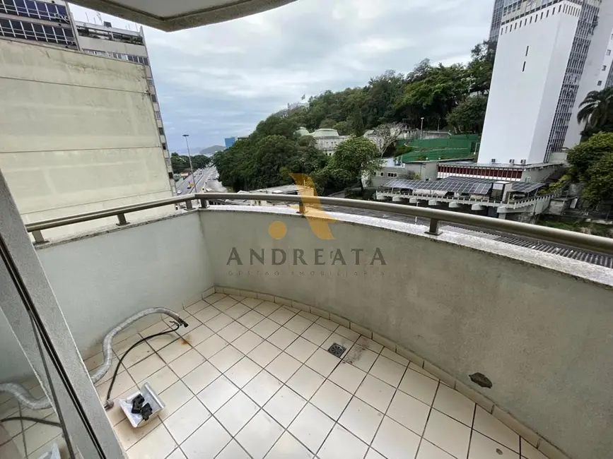 Apartamento com 1 quarto para alugar, 41m2 em Botafogo, Rio De Janeiro - RJ - imagem 8 Foto 8 de Apartamento com 1 quarto para alugar, 41m2 em Botafogo, Rio De Janeiro - RJ