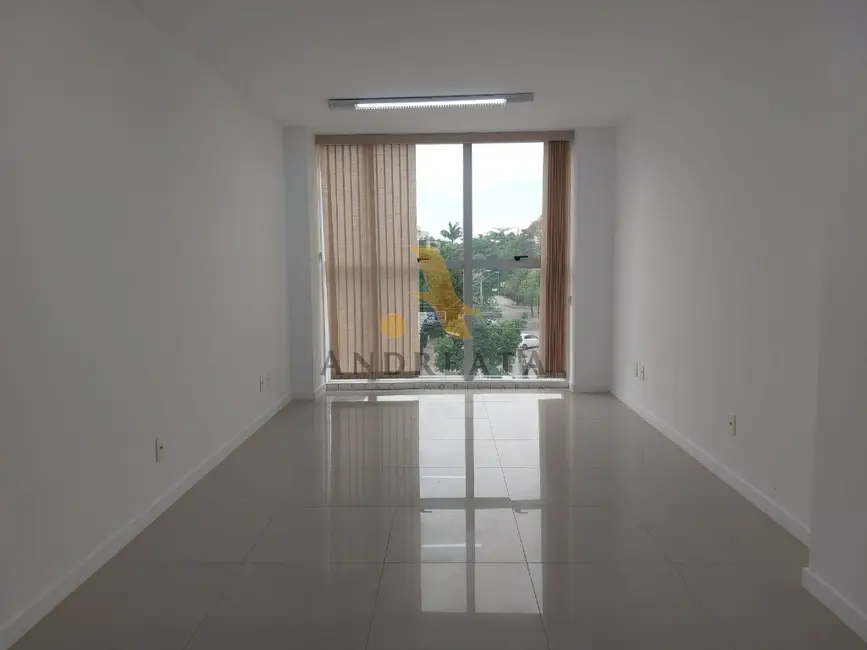 Sala Comercial à venda, 23m2 em Recreio dos Bandeirantes, Rio De Janeiro - RJ - imagem 2 Foto 2 de Sala Comercial à venda, 23m2 em Recreio dos Bandeirantes, Rio De Janeiro - RJ