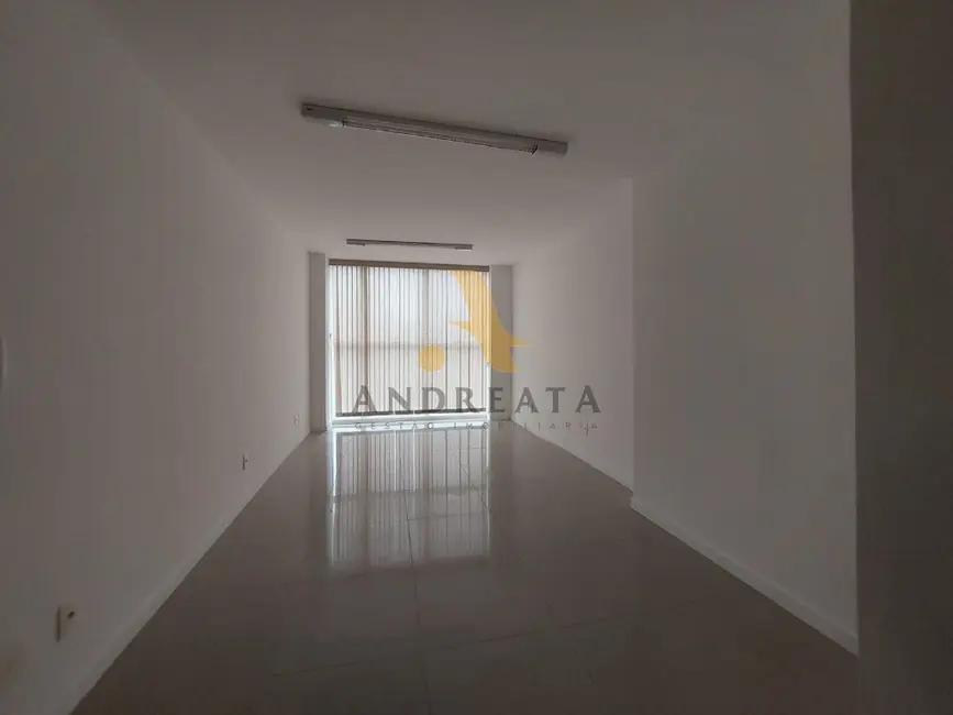 Sala Comercial à venda, 23m2 em Recreio dos Bandeirantes, Rio De Janeiro - RJ - imagem 6 Foto 6 de Sala Comercial à venda, 23m2 em Recreio dos Bandeirantes, Rio De Janeiro - RJ