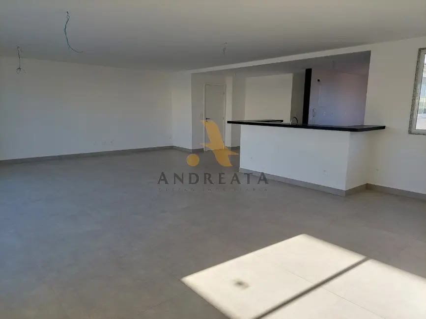 Apartamento com 3 quartos à venda e para alugar, 336m2 em Recreio dos Bandeirantes, Rio De Janeiro - RJ - imagem 8 Foto 8 de Apartamento com 3 quartos à venda e para alugar, 336m2 em Recreio dos Bandeirantes, Rio De Janeiro - RJ