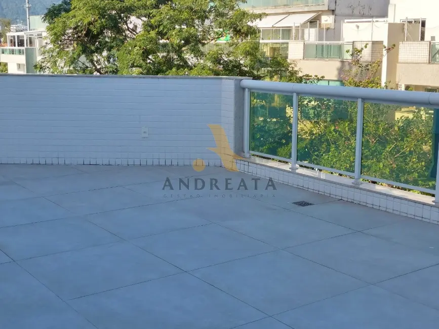 Apartamento com 3 quartos à venda e para alugar, 336m2 em Recreio dos Bandeirantes, Rio De Janeiro - RJ - imagem 3 Foto 3 de Apartamento com 3 quartos à venda e para alugar, 336m2 em Recreio dos Bandeirantes, Rio De Janeiro - RJ