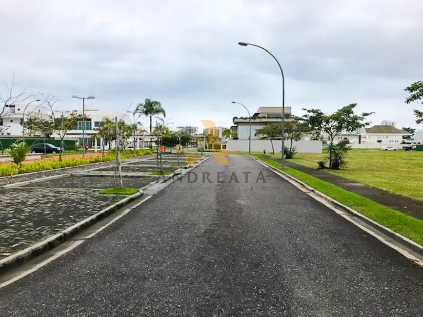 Foto 1 de Terreno / Lote à venda, 336m2 em Barra da Tijuca, Rio De Janeiro - RJ