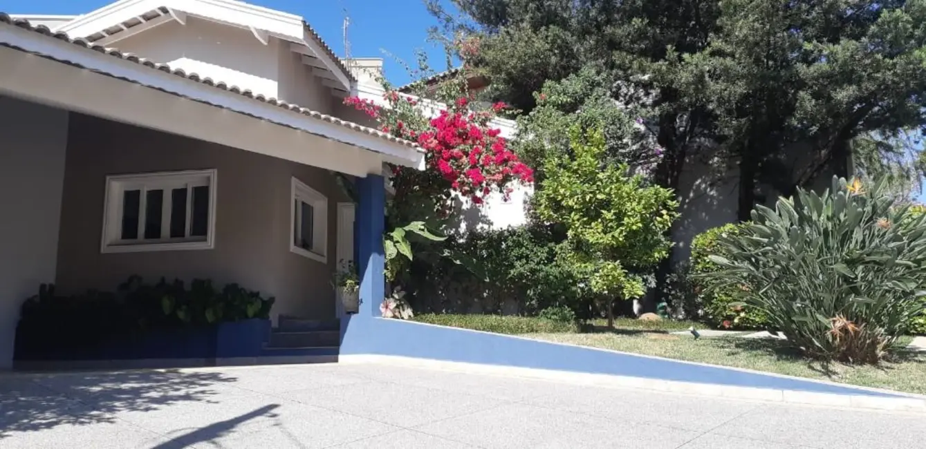 Casa de Condomínio com 3 quartos à venda, 450m2 em Village Terras de Indaiá, Indaiatuba - SP - imagem 3 Foto 3 de Casa de Condomínio com 3 quartos à venda, 450m2 em Village Terras de Indaiá, Indaiatuba - SP