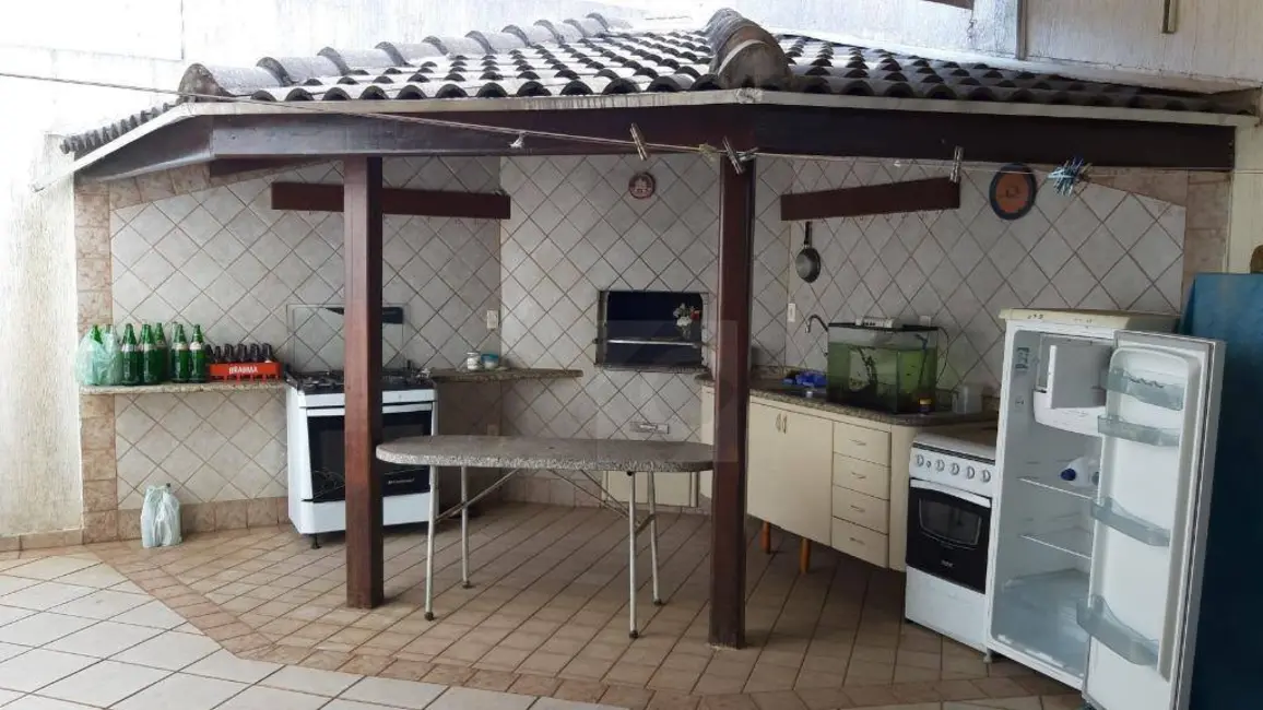 Casa com 3 quartos à venda, 350m2 em Vila Maria Helena, Indaiatuba - SP - imagem 7 Foto 7 de Casa com 3 quartos à venda, 350m2 em Vila Maria Helena, Indaiatuba - SP
