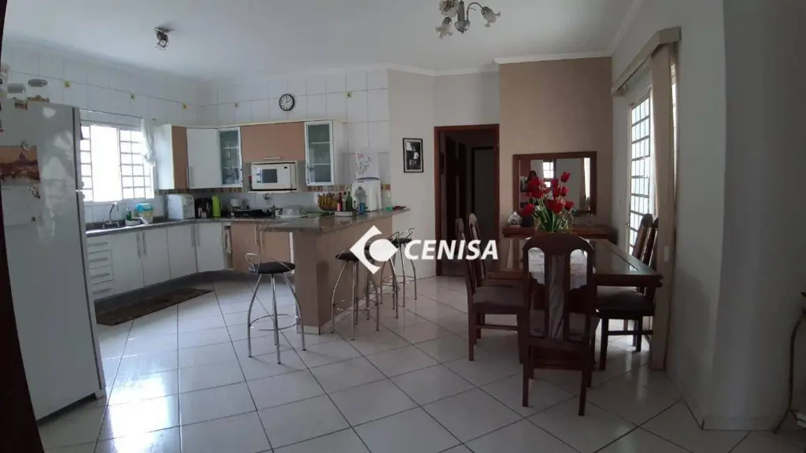 Foto 3 de Casa com 3 quartos à venda, 250m2 em Jardim Regina, Indaiatuba - SP