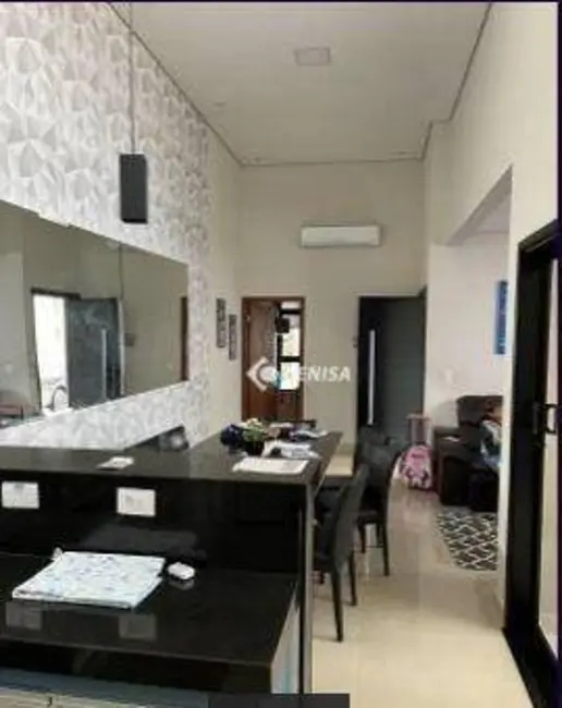 Foto 3 de Casa de Condomínio com 3 quartos à venda, 200m2 em Jardim Bréscia, Indaiatuba - SP