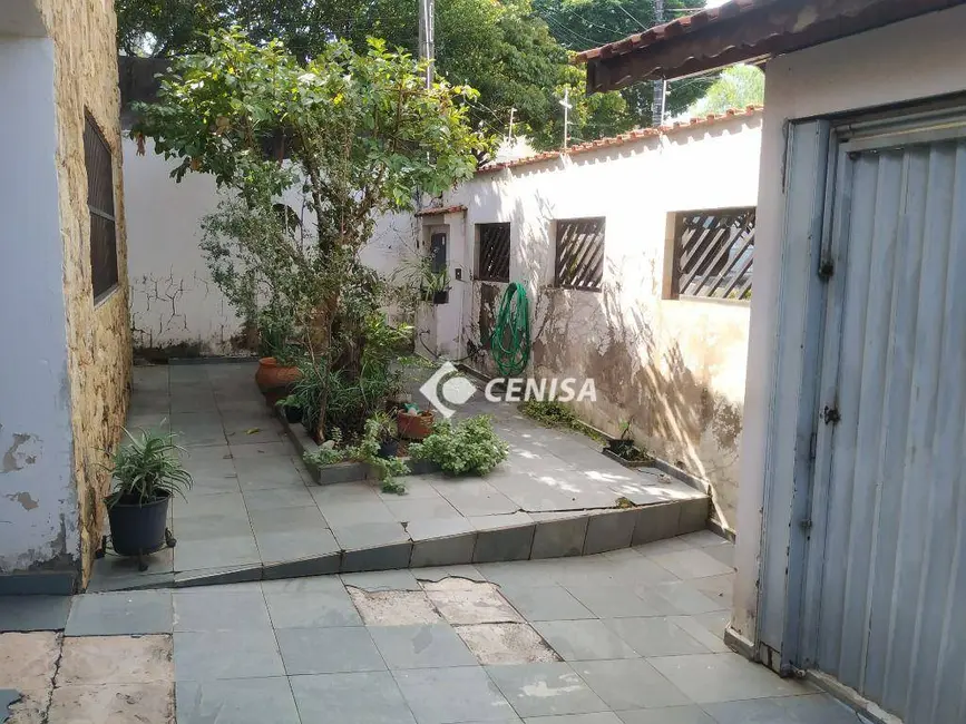 Casa com 3 quartos à venda, 300m2 em Vila Homero, Indaiatuba - SP - imagem 3 Foto 3 de Casa com 3 quartos à venda, 300m2 em Vila Homero, Indaiatuba - SP