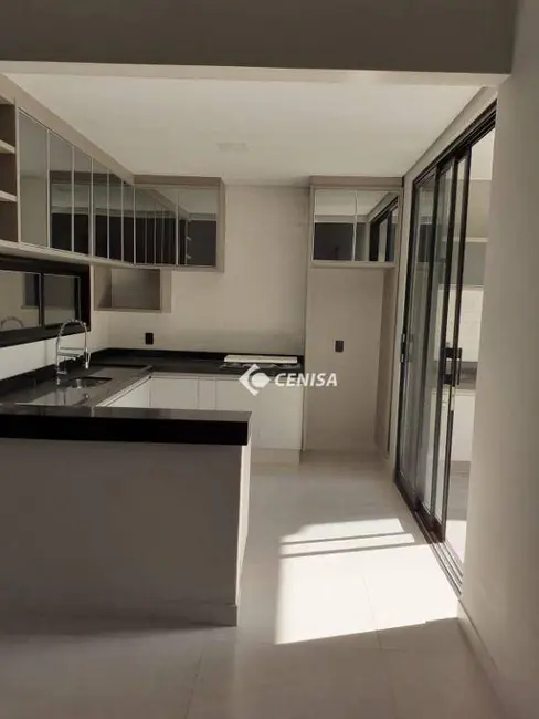 Foto 3 de Casa de Condomínio com 3 quartos à venda, 240m2 em Jardim Bréscia, Indaiatuba - SP