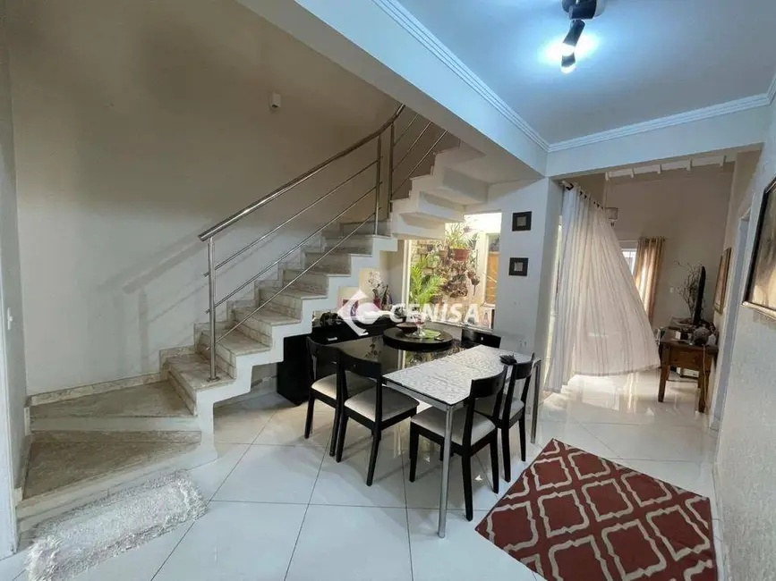 Foto 3 de Casa com 4 quartos à venda, 250m2 em Jardim Regina, Indaiatuba - SP