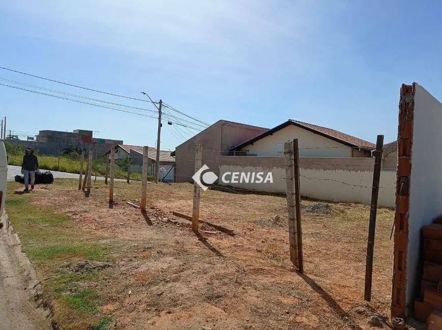 Foto 2 de Terreno / Lote à venda, 214m2 em Jardim dos Tucanos, Indaiatuba - SP