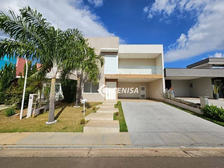 Foto 2 de Casa de Condomínio com 3 quartos para alugar, 300m2 em Jardim Residencial Maria Dulce, Indaiatuba - SP