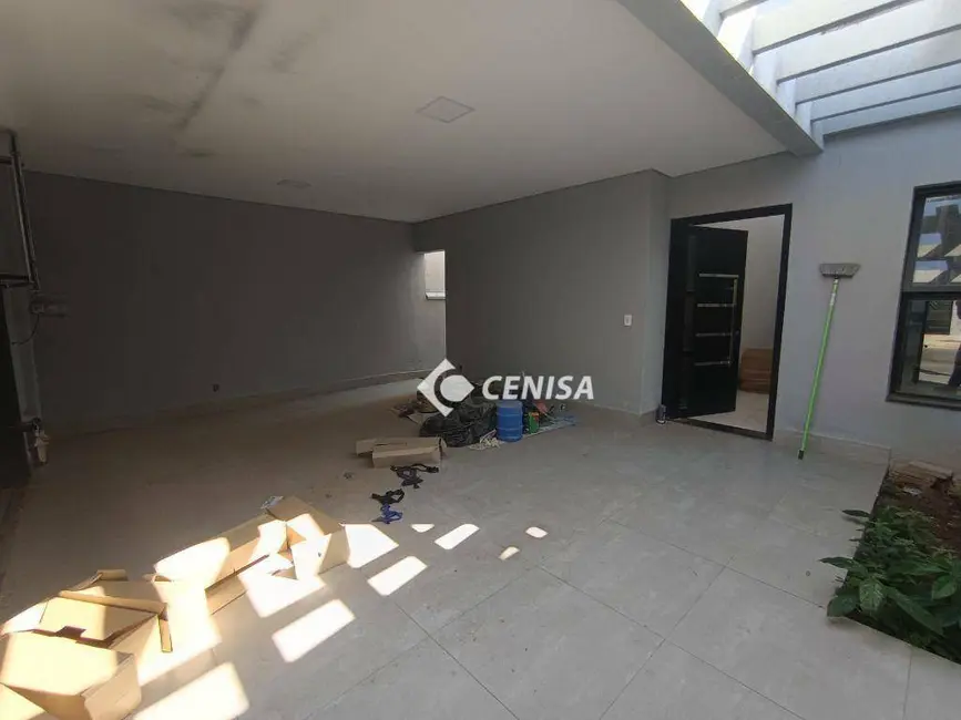 Foto 3 de Casa com 4 quartos à venda, 150m2 em Indaiatuba - SP