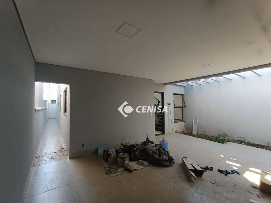 Foto 4 de Casa com 4 quartos à venda, 150m2 em Indaiatuba - SP