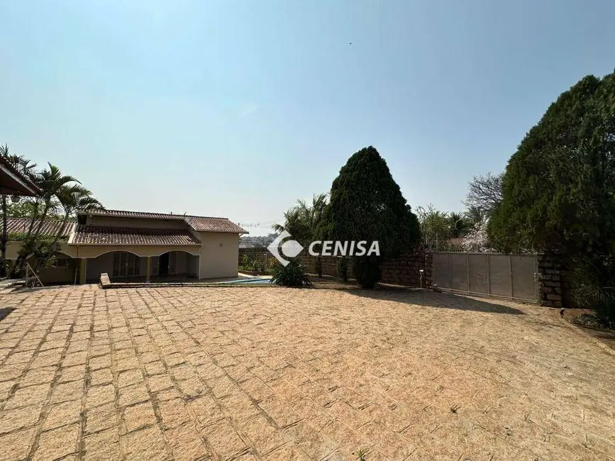 Foto 4 de Casa com 3 quartos à venda e para alugar, 1022m2 em Colinas de Indaiatuba II, Indaiatuba - SP